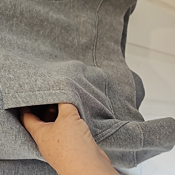 Vans Gray Turquoise Floral " Off The Wall" Hoodie Sweatshirt EUC Size Medium - Picture 8 of 11